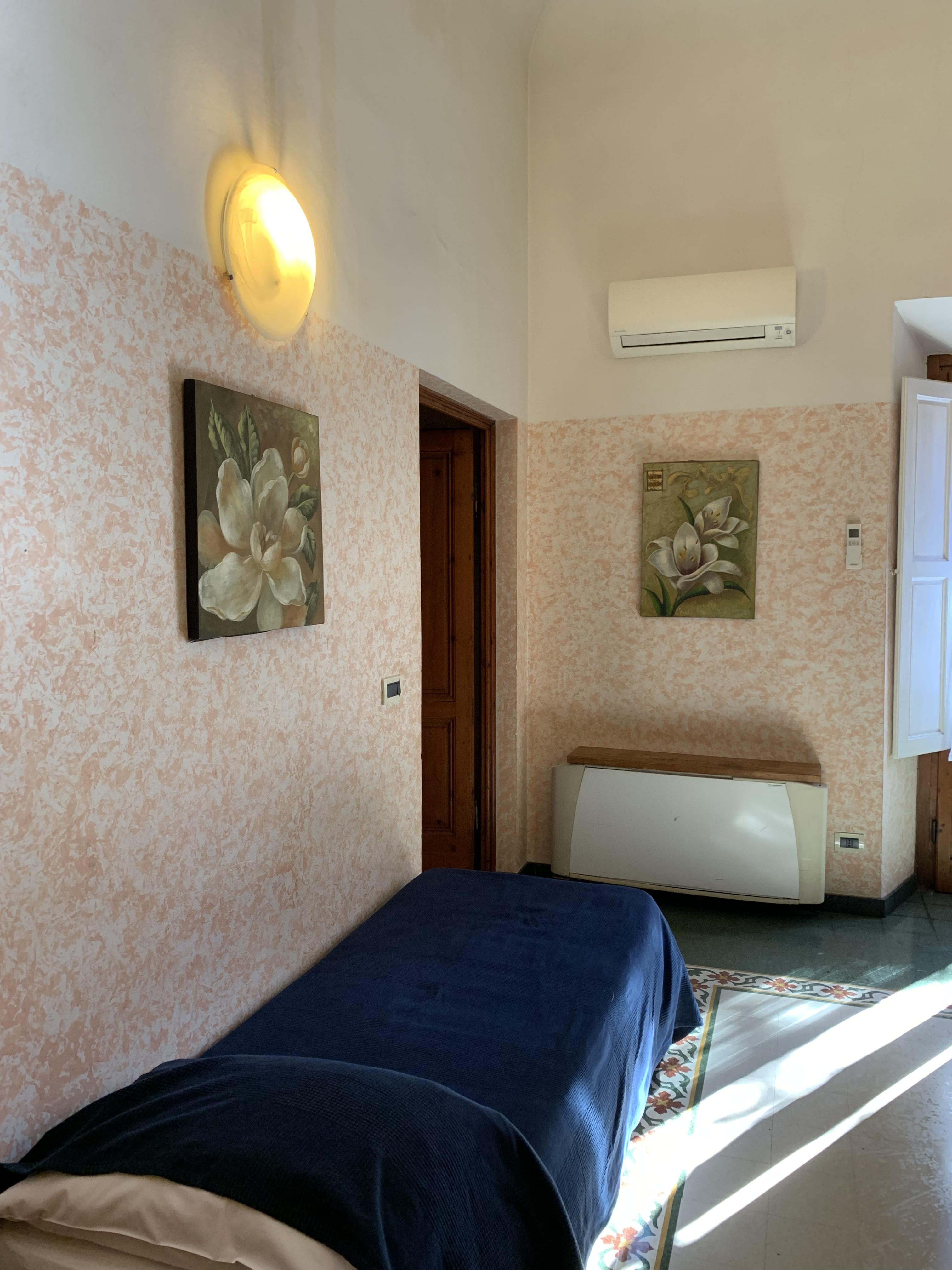 Gemini Apartment *